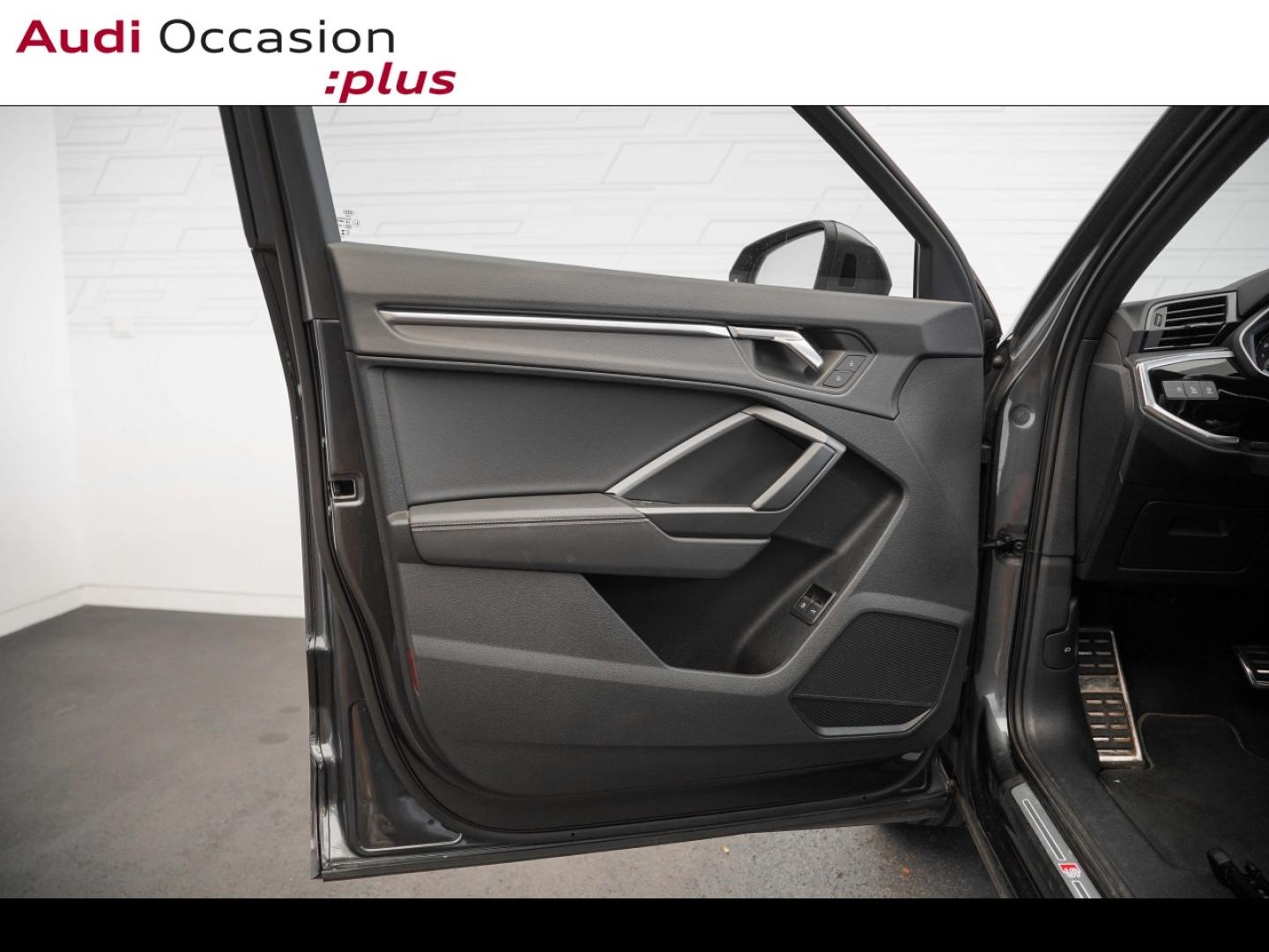 Voitures occasions Audi Q3 Sportback S line Vélizy-Villacoublay