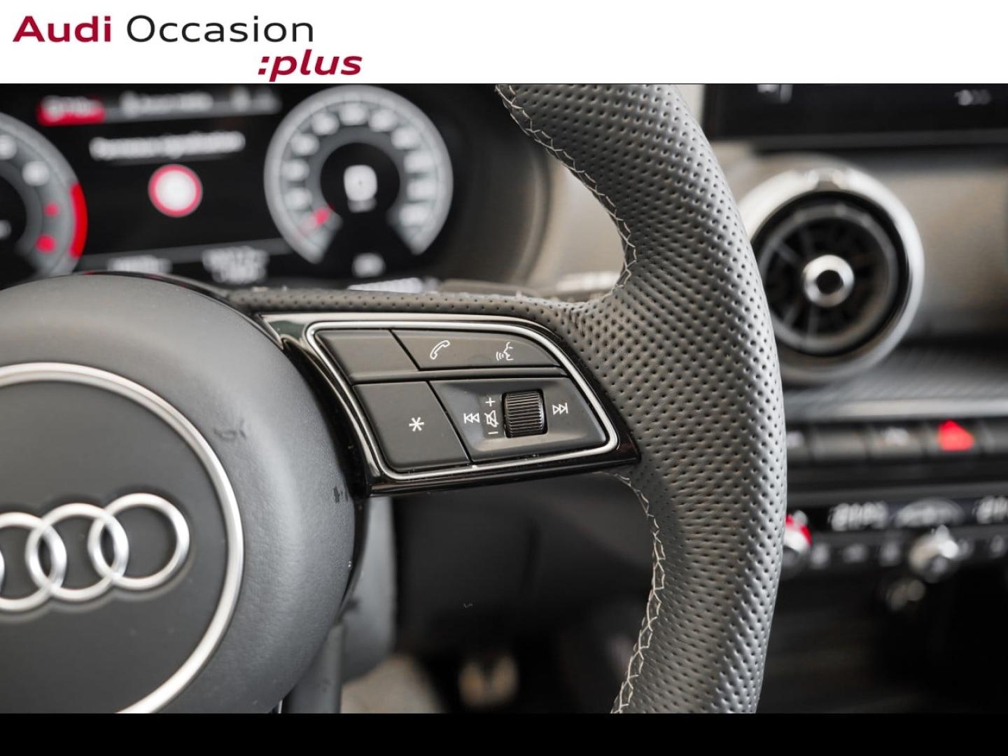 Voitures occasions Audi Q2 S line Plus Vélizy-Villacoublay