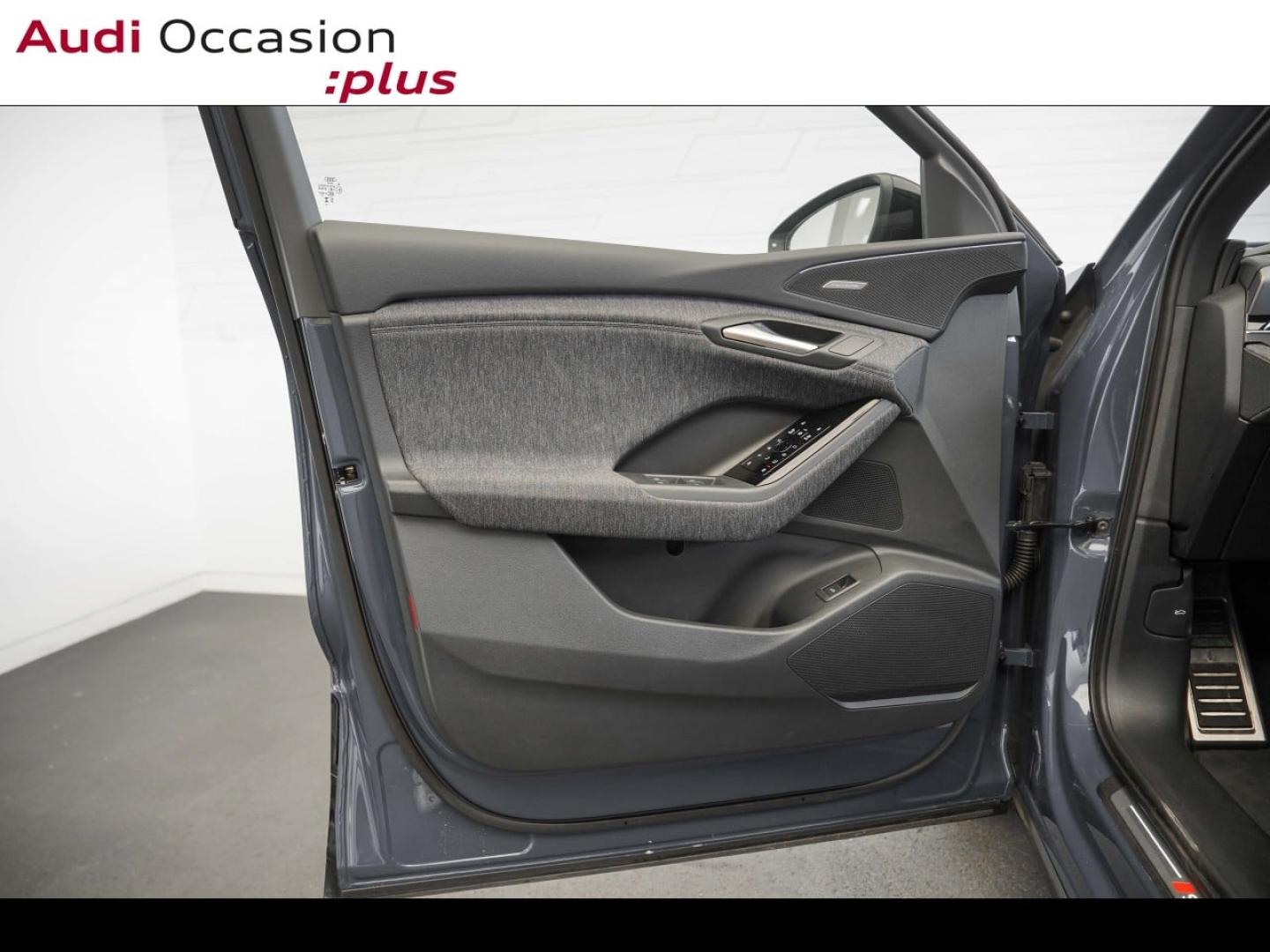 Voitures occasions Audi Q6 e-tron S line Vélizy-Villacoublay