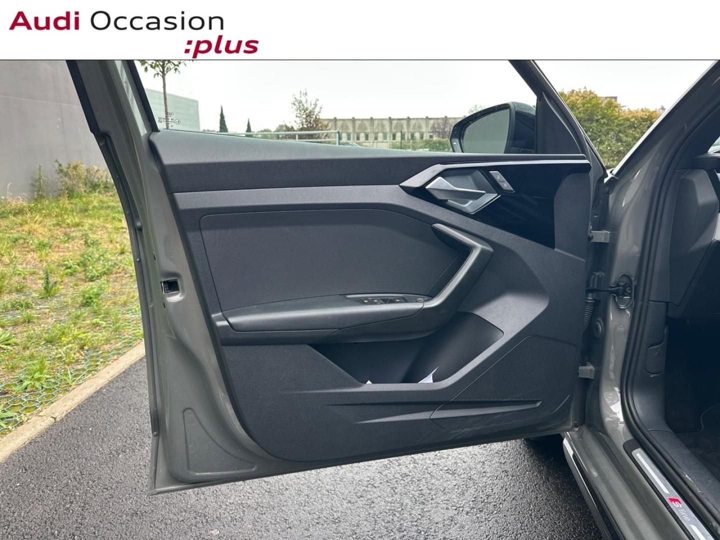 Voitures occasions Audi A1 Sportback S line Vélizy-Villacoublay