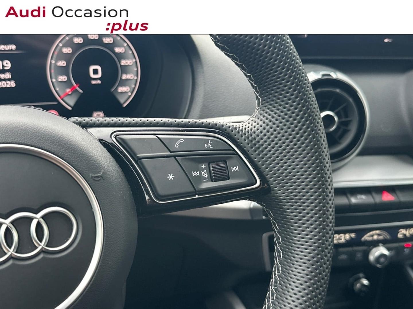 Voitures occasions Audi Q2 S line Vélizy-Villacoublay
