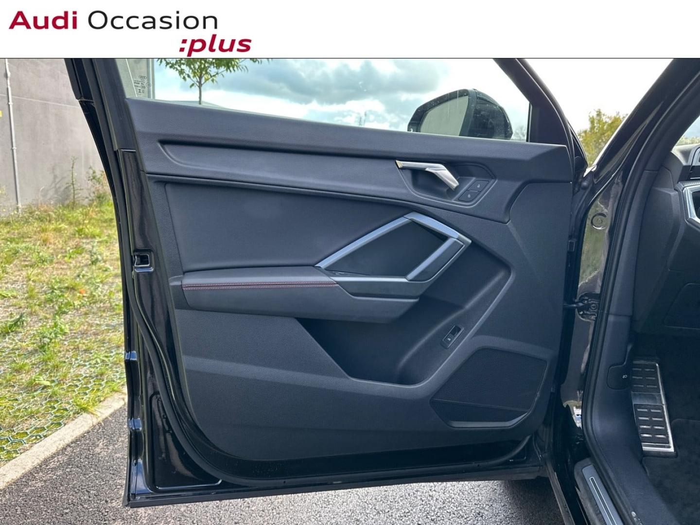 Voitures occasions Audi Q3 Sportback S line Vélizy-Villacoublay