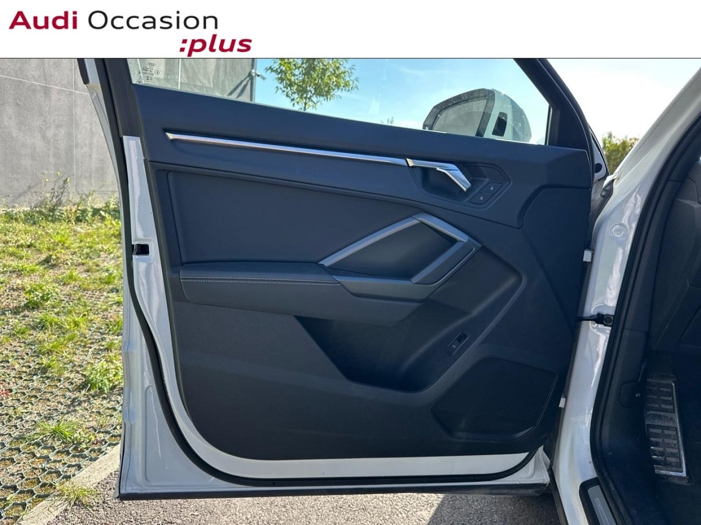 Voitures occasions Audi Q3 Sportback S line Vélizy-Villacoublay