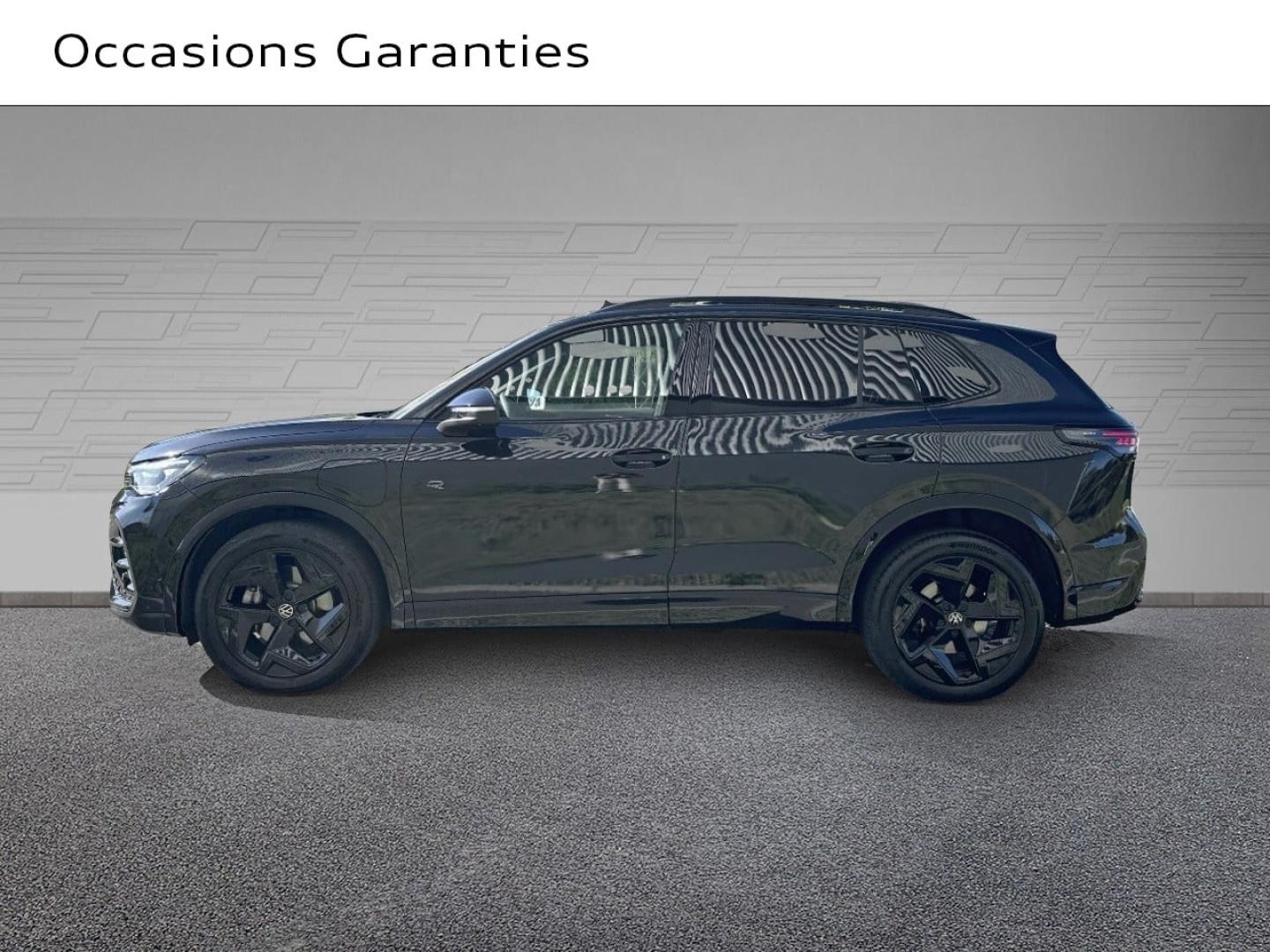Voitures occasions VOLKSWAGEN TIGUAN R-Line Exclusive Vélizy-Villacoublay