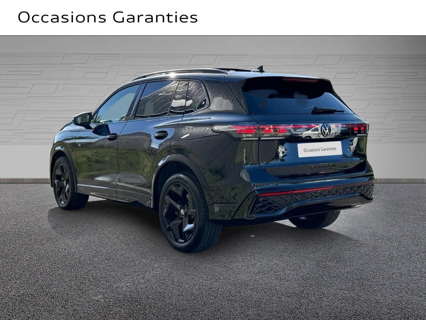Voitures occasions VOLKSWAGEN TIGUAN R-Line Exclusive Vélizy-Villacoublay