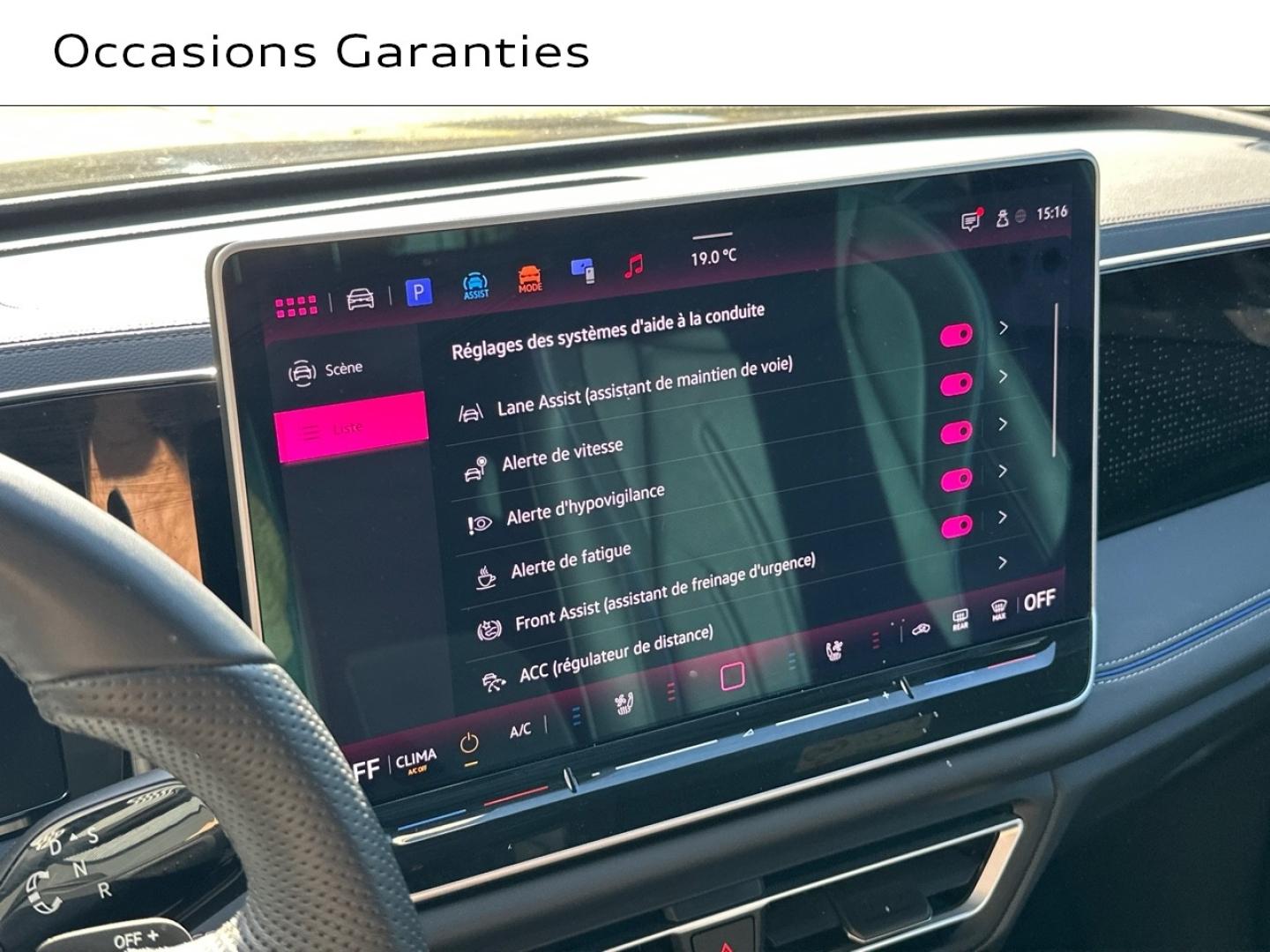 Voitures occasions VOLKSWAGEN TIGUAN R-Line Exclusive Vélizy-Villacoublay