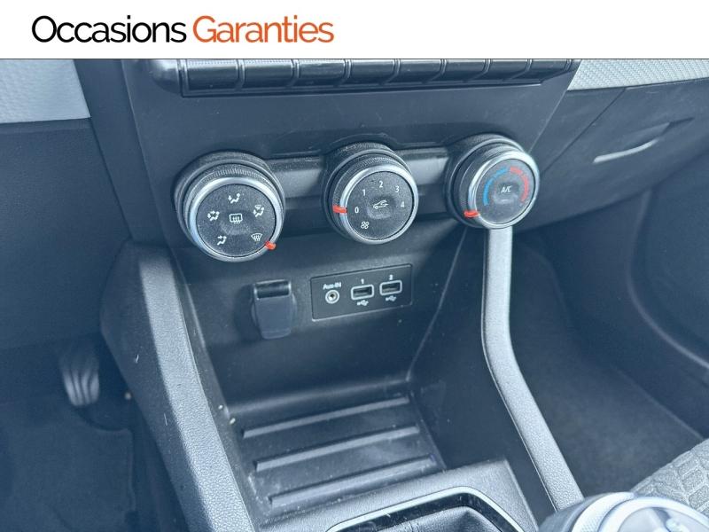 Voitures occasions RENAULT CLIO Evolution Rivery