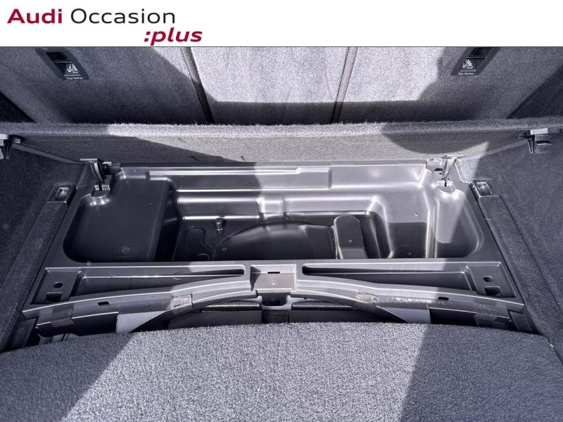 Voitures occasions Audi A4 Avant S line Rivery