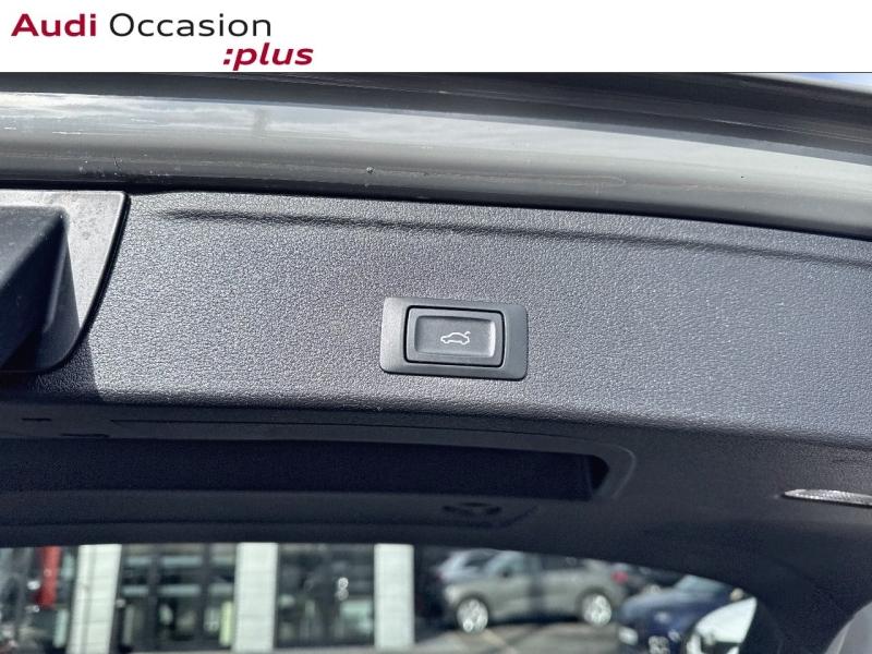 Voitures occasions Audi A4 Avant S line Rivery