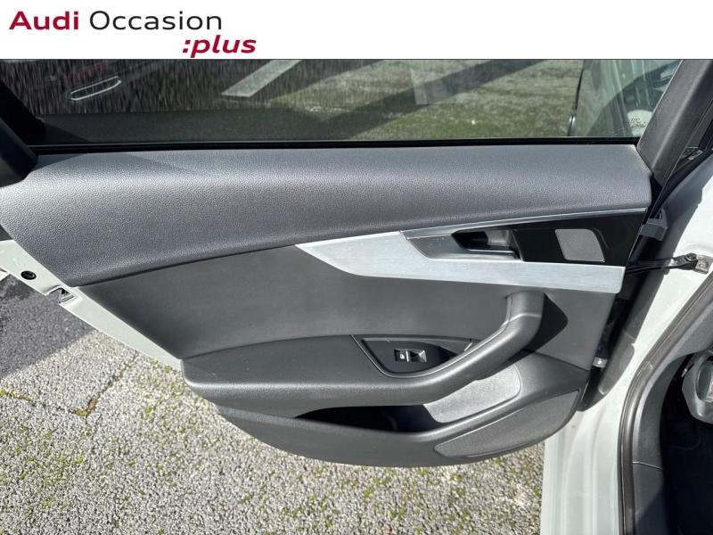 Voitures occasions Audi A4 Avant S line Rivery