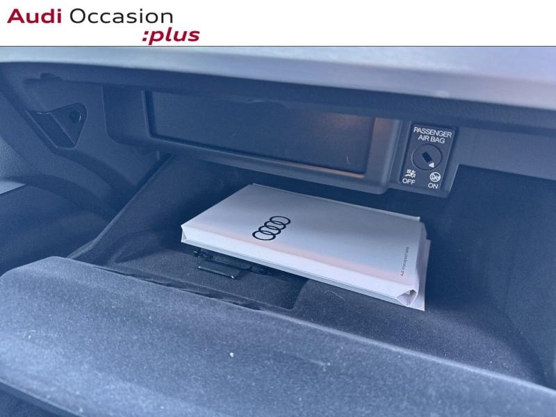 Voitures occasions Audi A4 Avant S line Rivery