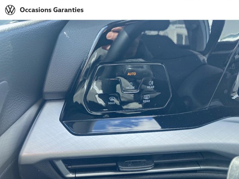 Voitures occasions VOLKSWAGEN GOLF Life Rivery