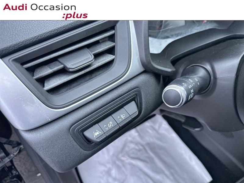 Voitures occasions RENAULT CAPTUR Business Rivery