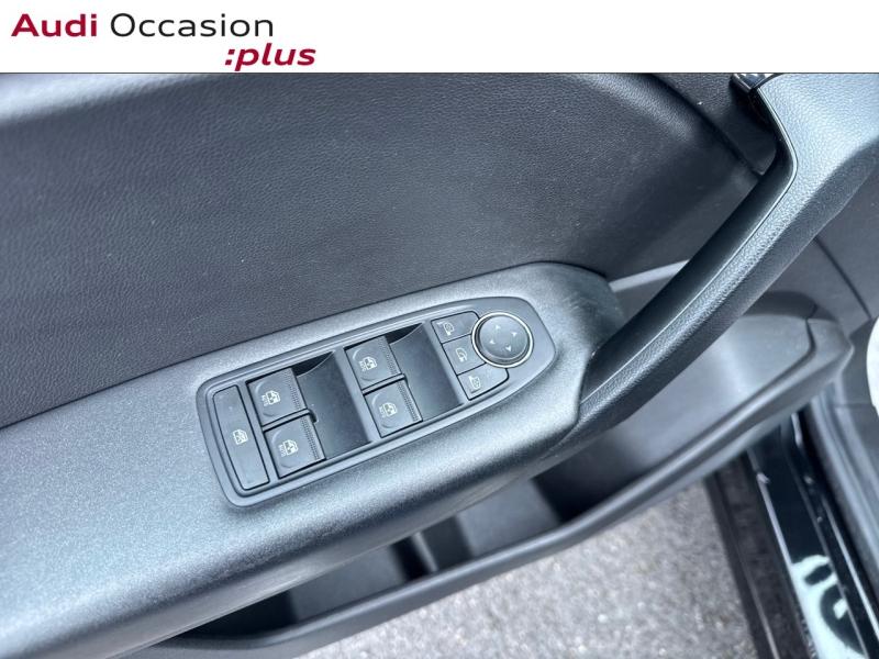 Voitures occasions RENAULT CAPTUR Business Rivery