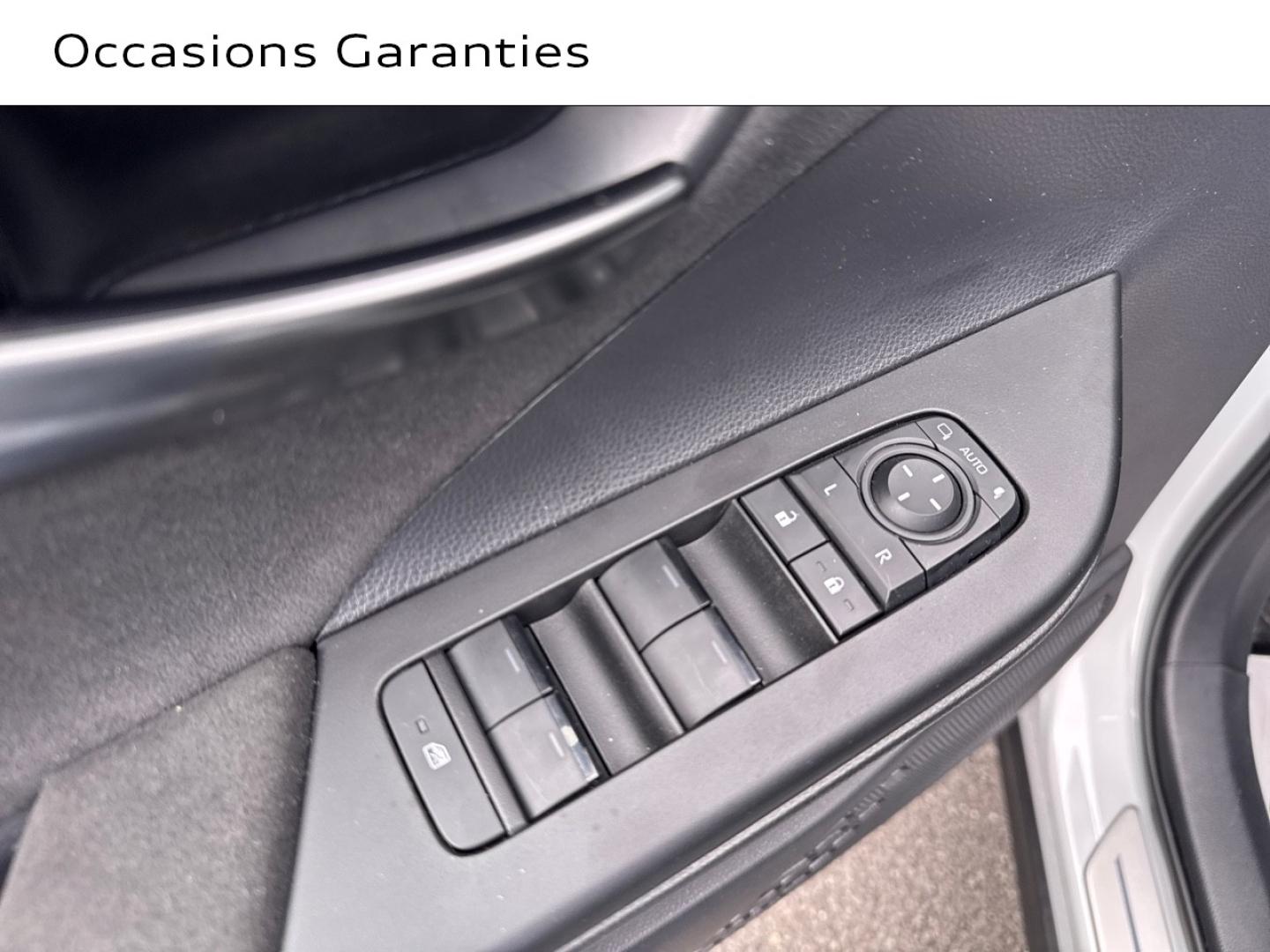 Voitures occasions TOYOTA C-HR GR Sport Rivery