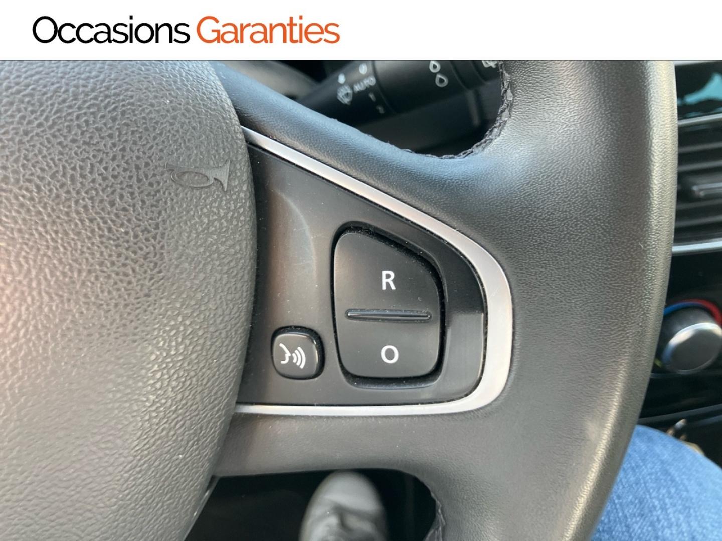 Voitures occasions RENAULT CLIO Intens Rivery