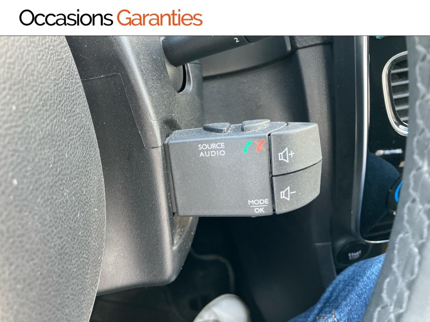 Voitures occasions RENAULT CLIO Intens Rivery