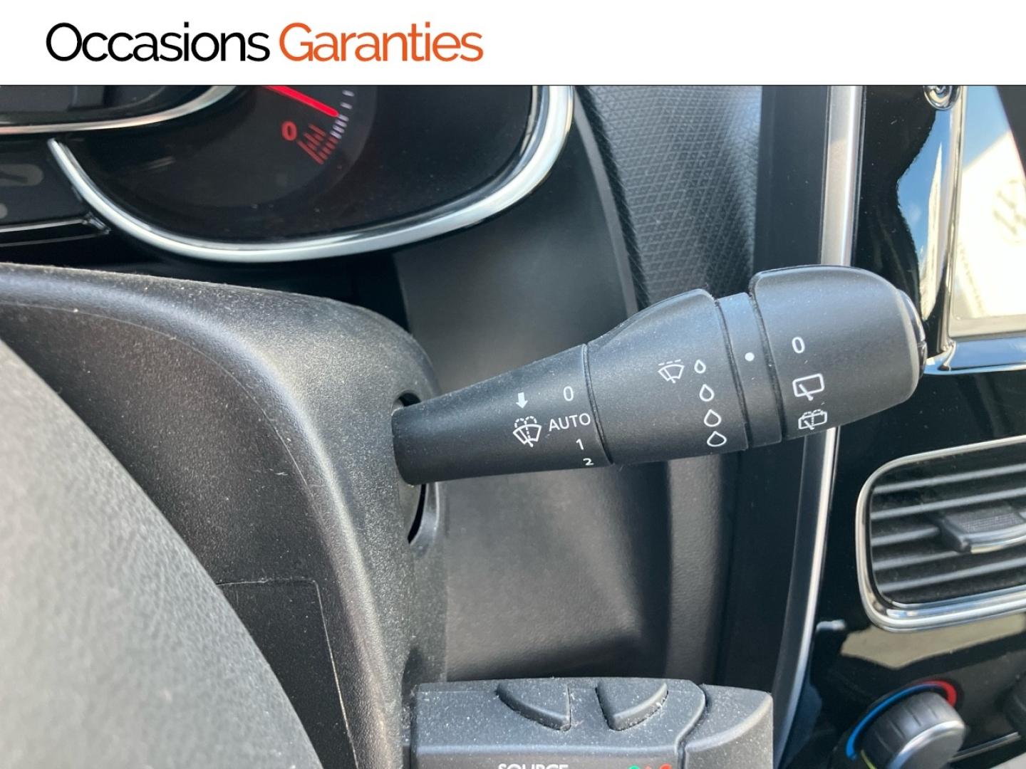 Voitures occasions RENAULT CLIO Intens Rivery