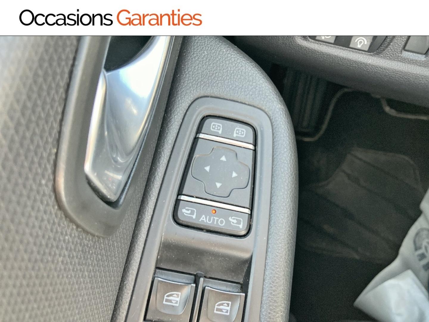 Voitures occasions RENAULT CLIO Intens Rivery