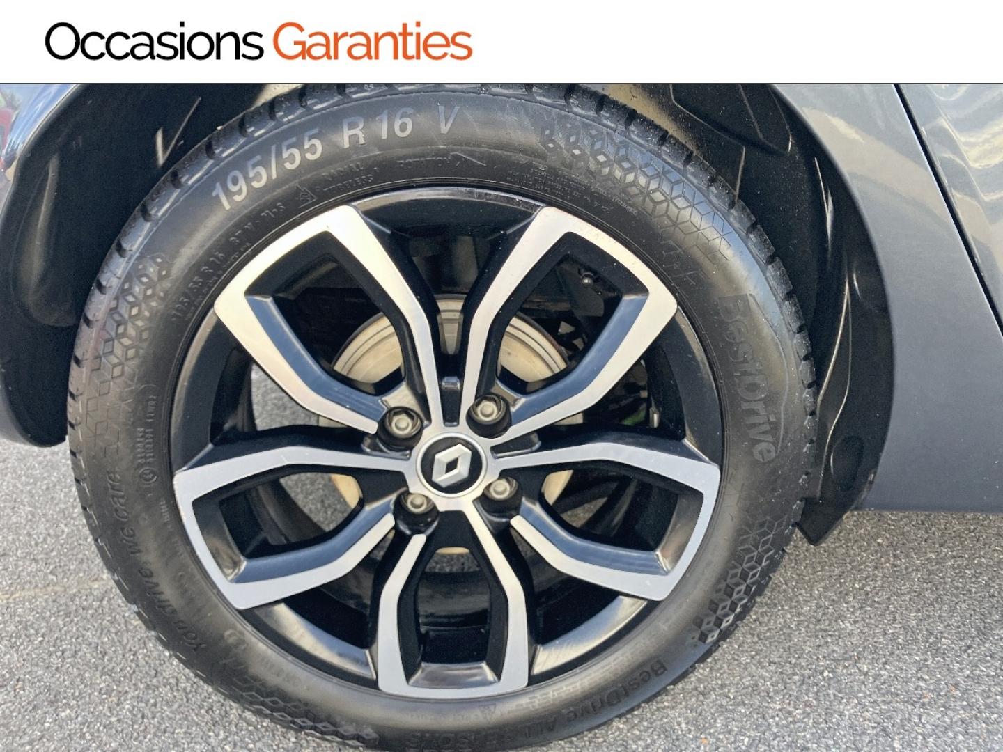 Voitures occasions RENAULT CLIO Intens Rivery