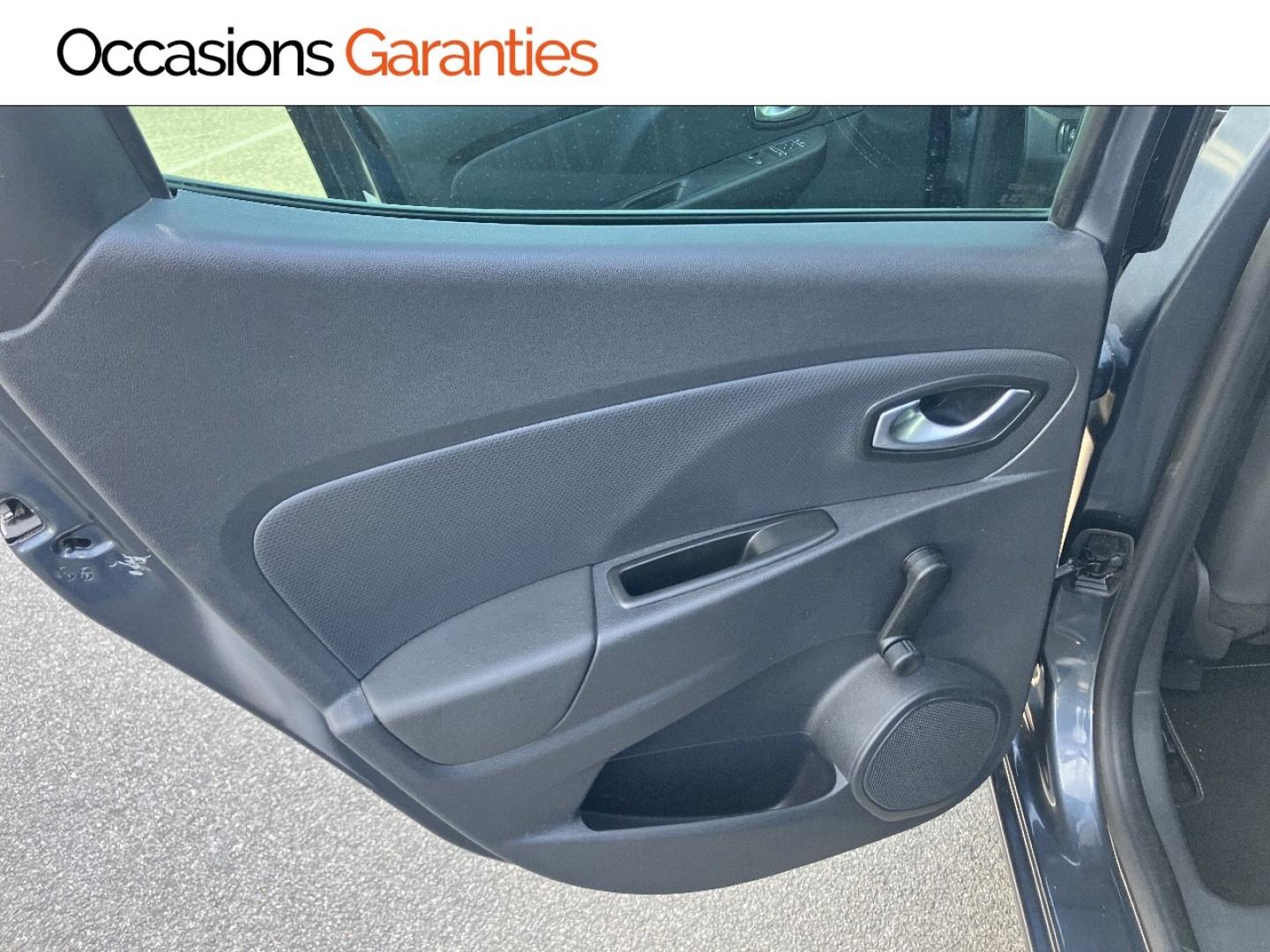 Voitures occasions RENAULT CLIO Intens Rivery