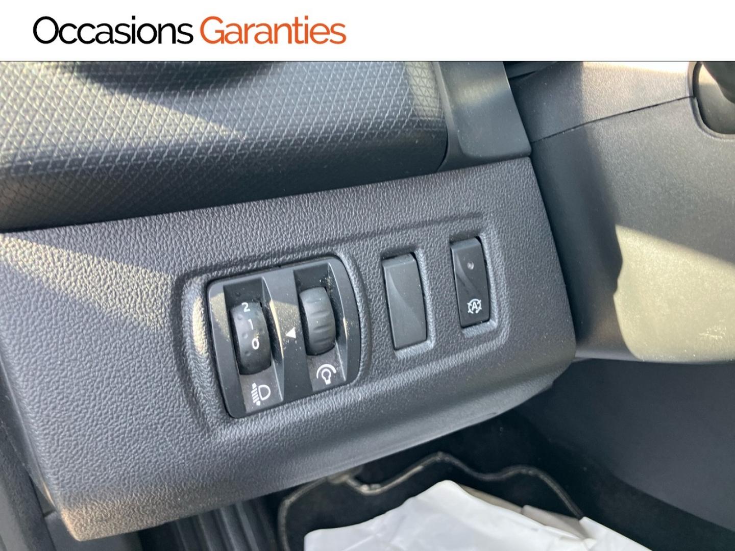 Voitures occasions RENAULT CLIO Intens Rivery
