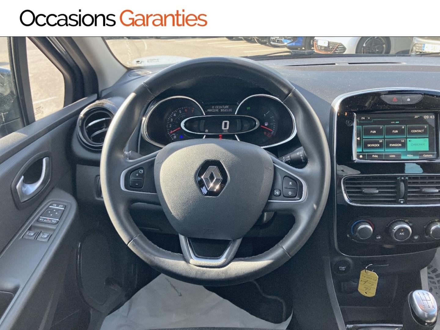 Voitures occasions RENAULT CLIO Intens Rivery
