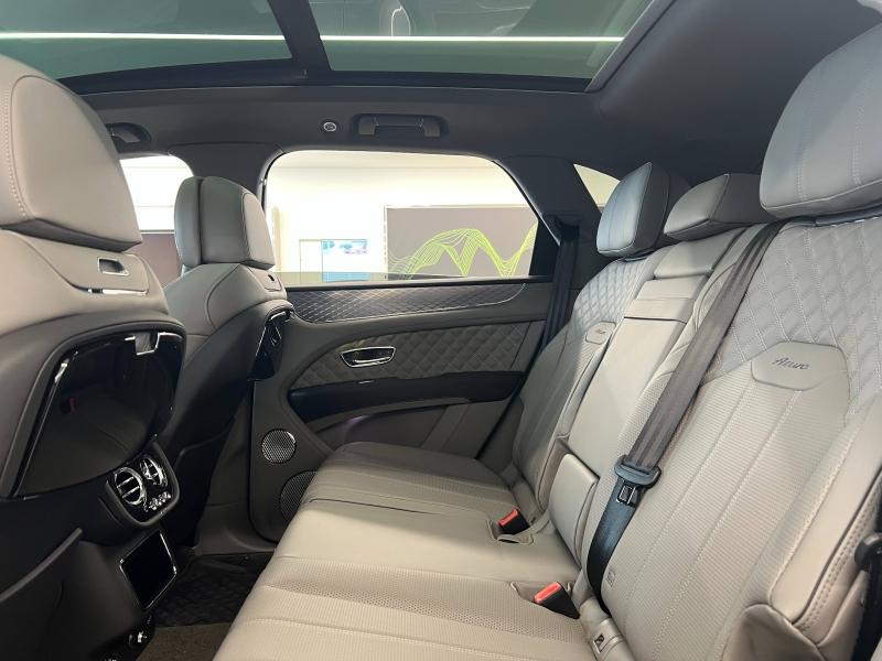 Voitures occasions BENTLEY Bentayga Base Mougins