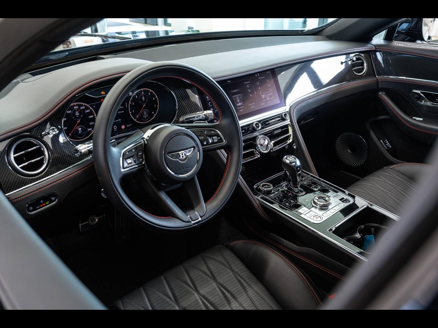 Voitures occasions BENTLEY Flying Spur Base Mougins