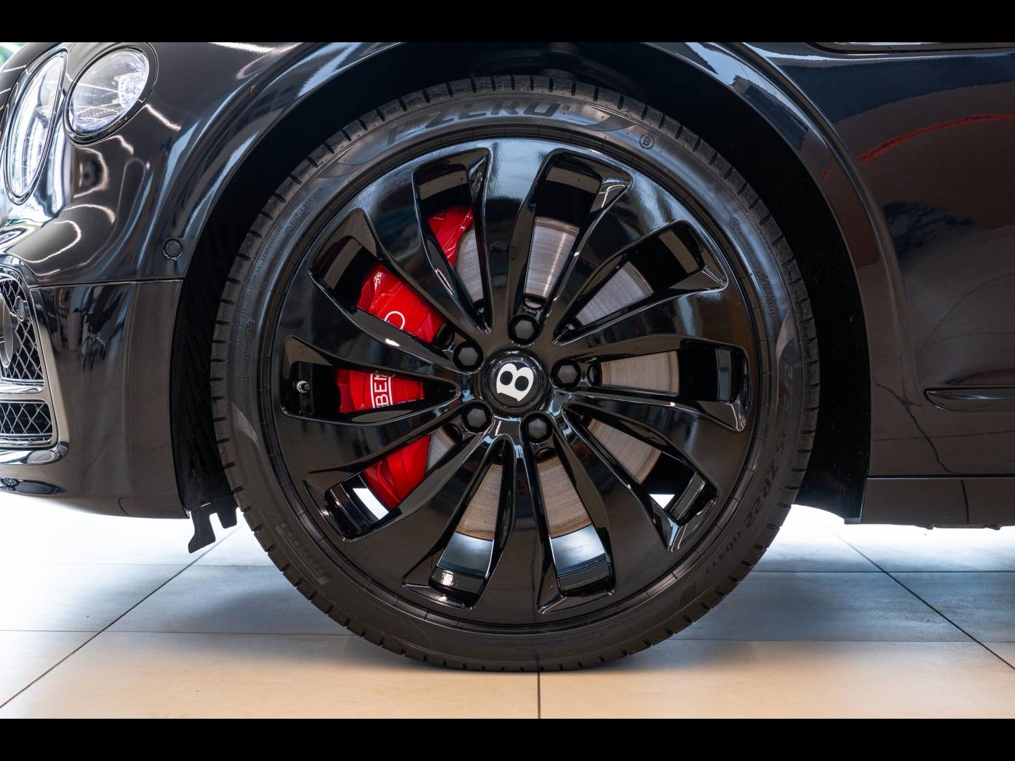 Voitures occasions BENTLEY Flying Spur Base Mougins