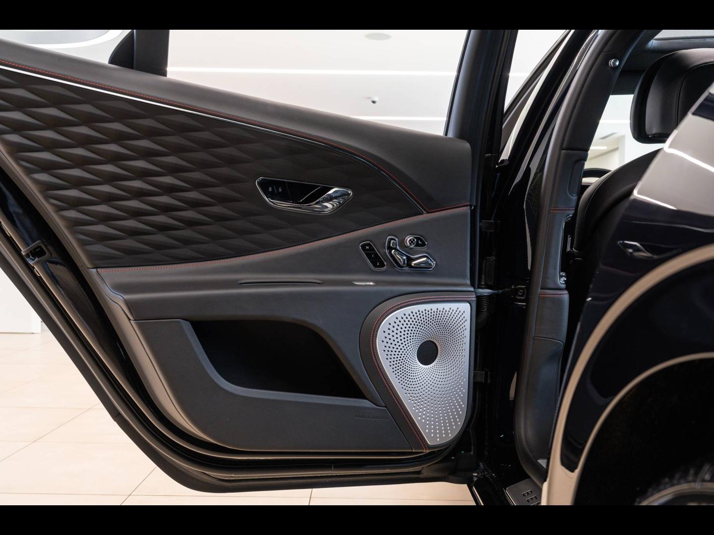 Voitures occasions BENTLEY Flying Spur Base Mougins