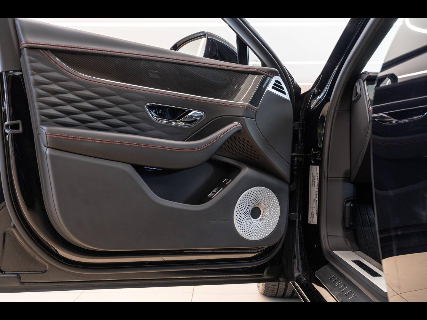 Voitures occasions BENTLEY Flying Spur Base Mougins