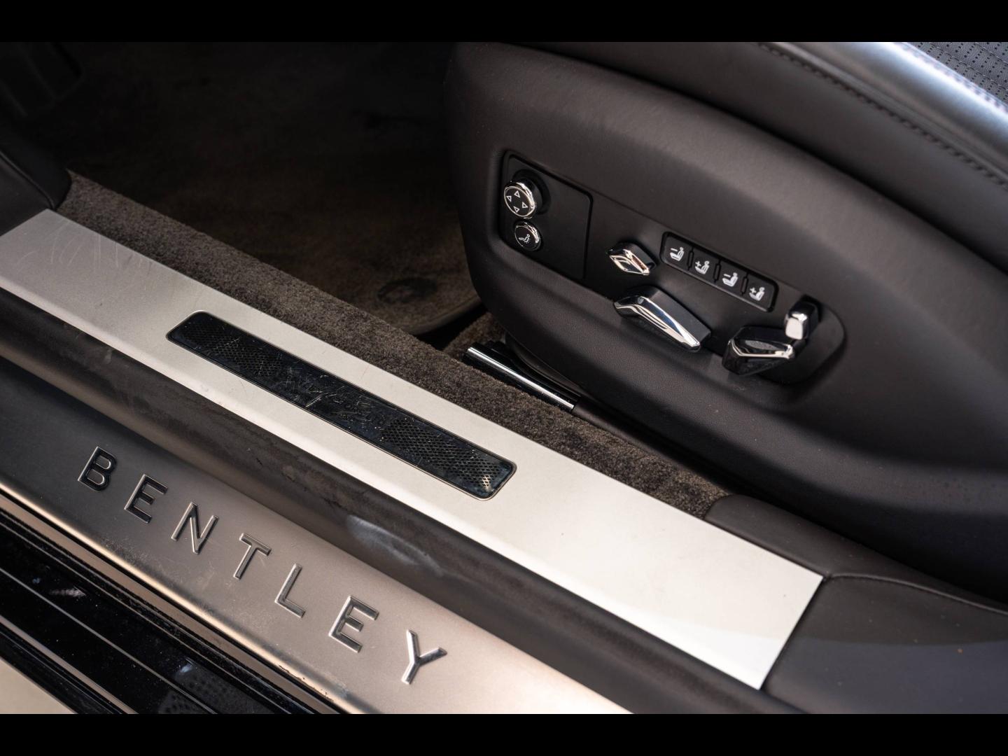 Voitures occasions BENTLEY Flying Spur Base Mougins