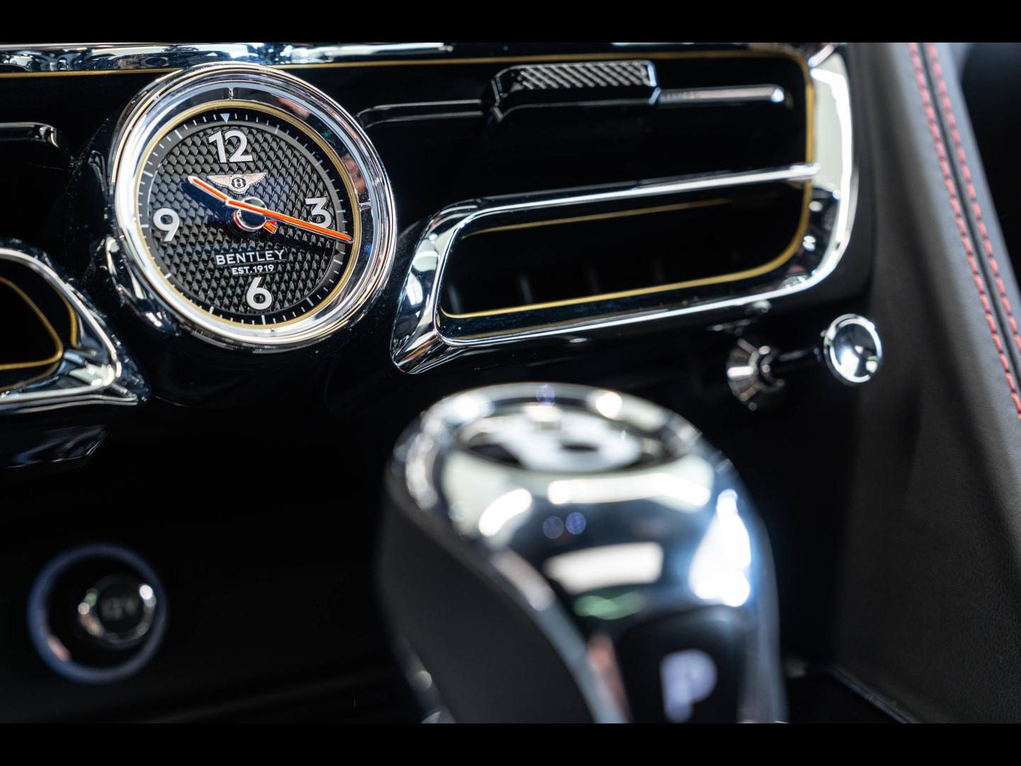 Voitures occasions BENTLEY Flying Spur Base Mougins