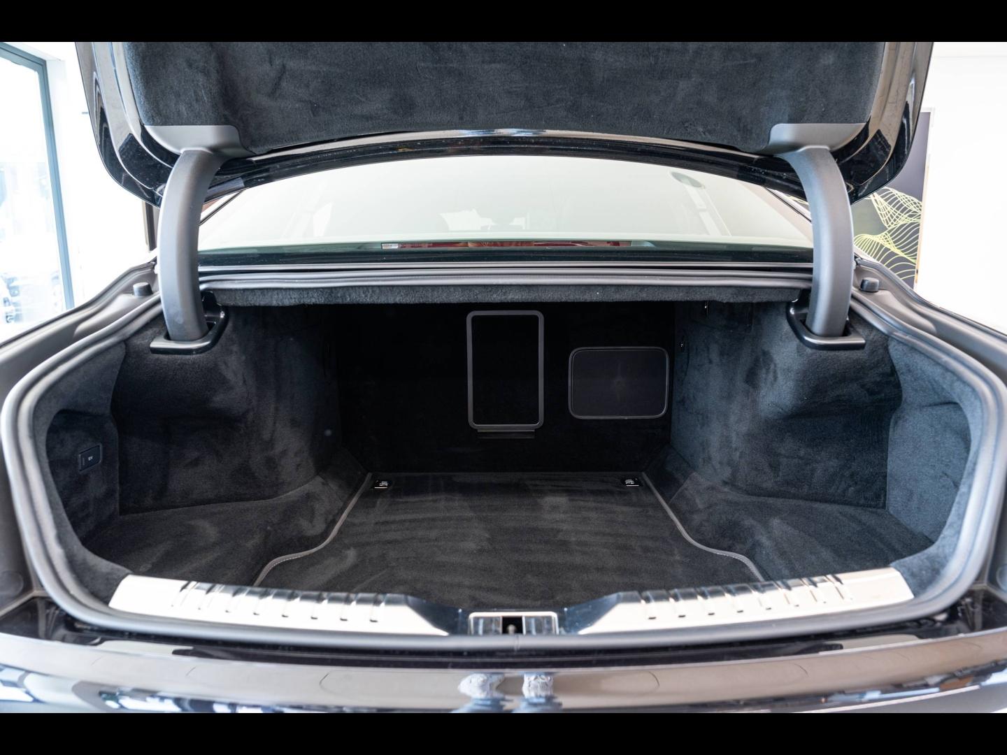 Voitures occasions BENTLEY Flying Spur Base Mougins