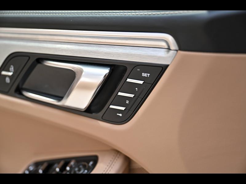 Voitures occasions PORSCHE MACAN Turbo Mougins