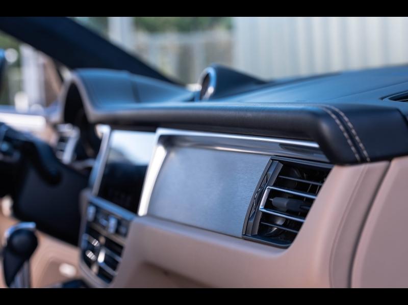 Voitures occasions PORSCHE MACAN Turbo Mougins