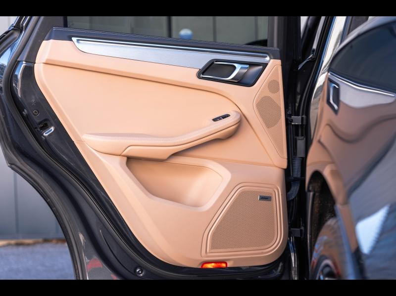Voitures occasions PORSCHE MACAN Turbo Mougins
