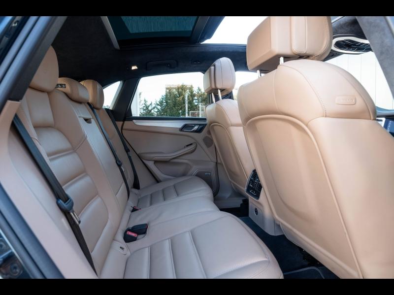 Voitures occasions PORSCHE MACAN Turbo Mougins