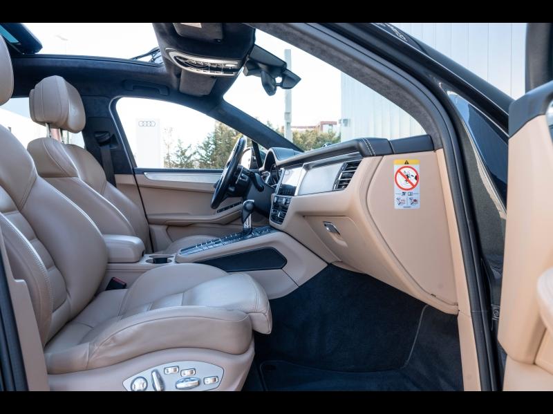 Voitures occasions PORSCHE MACAN Turbo Mougins