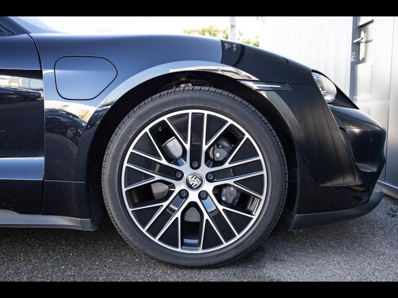 Voitures occasions PORSCHE Taycan Base Mougins