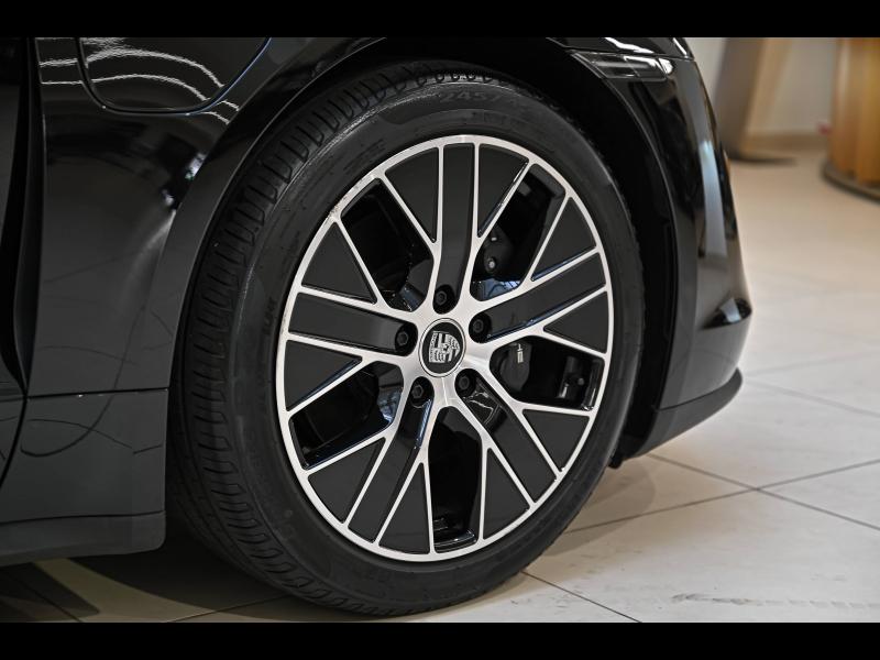 Voitures occasions PORSCHE Taycan Base Mougins