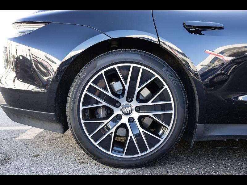 Voitures occasions PORSCHE Taycan Base Mougins
