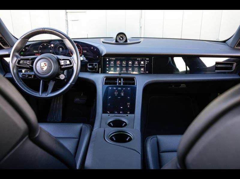 Voitures occasions PORSCHE Taycan Base Mougins