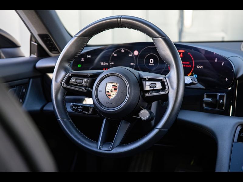 Voitures occasions PORSCHE Taycan Base Mougins