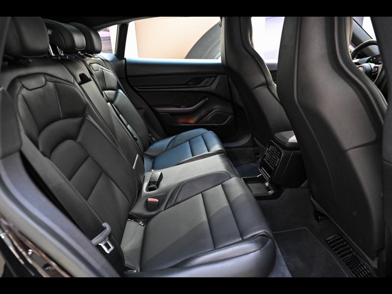 Voitures occasions PORSCHE Taycan Base Mougins