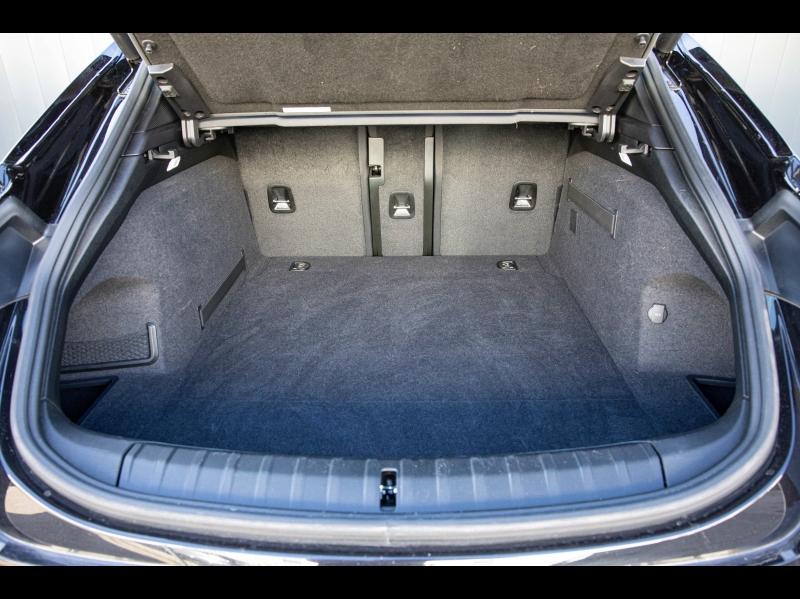 Voitures occasions PORSCHE Taycan Base Mougins