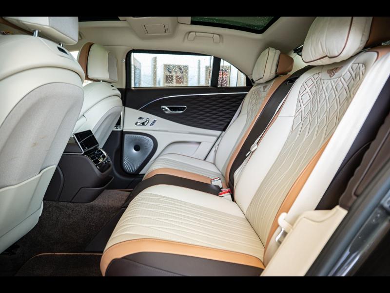 Voitures occasions BENTLEY Flying Spur Base Mougins