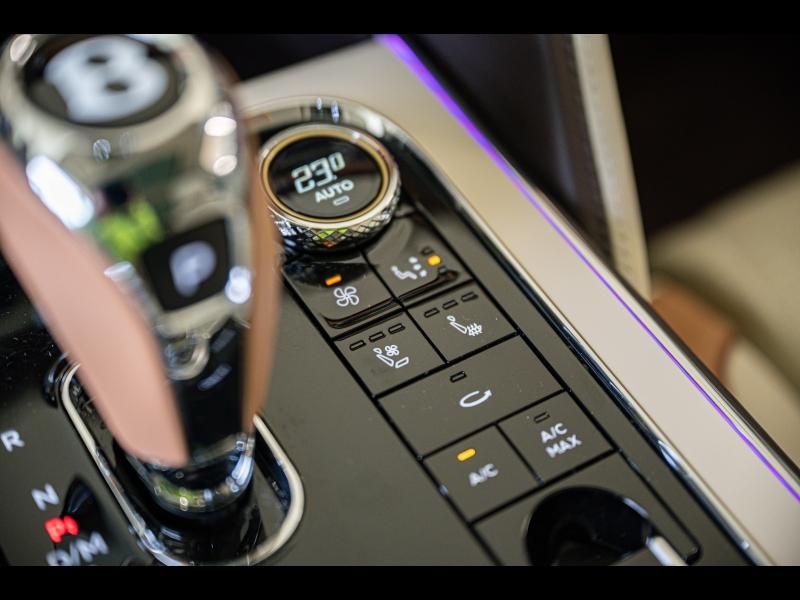 Voitures occasions BENTLEY Flying Spur Base Mougins