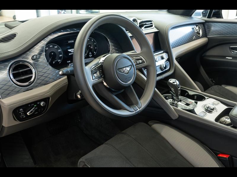 Voitures occasions BENTLEY Bentayga Base Mougins